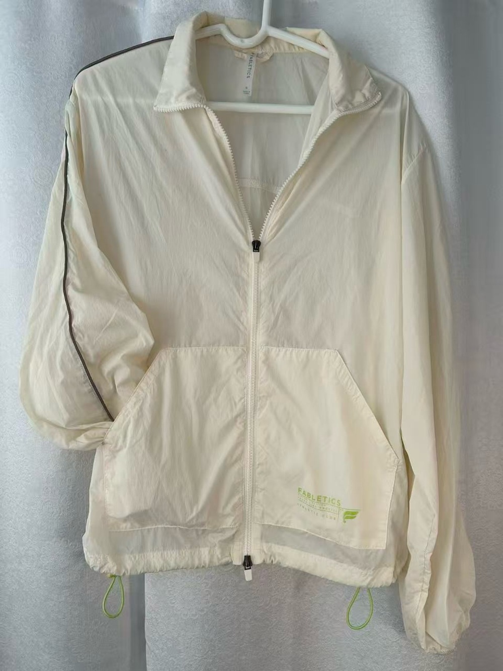 Fabletics Women's Cream Lightweight Zip rain Jacket